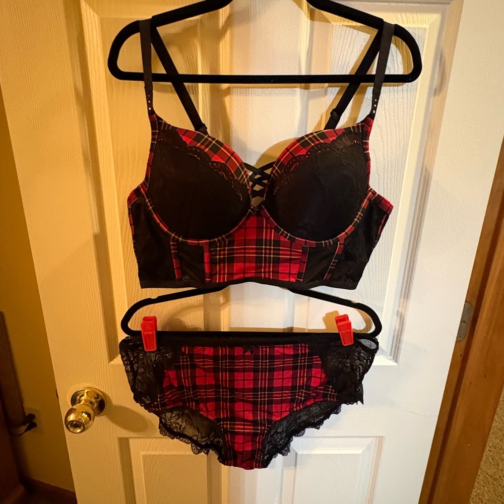 Torrid Black and Red Plaid Lace Bra Set
